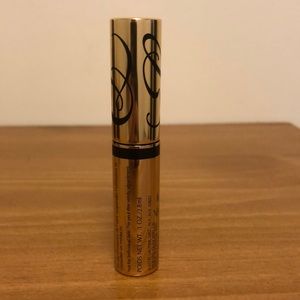Estée Lauder eyelash
